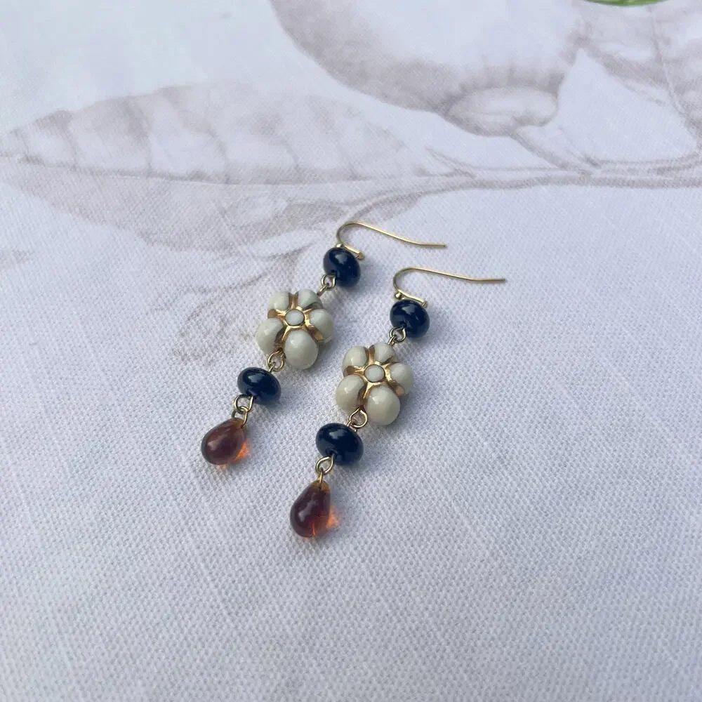 Beige Floral Flower Smoky Brown Czech Glass Black Agate Boho Casual Earrings - Picture 4 of 7